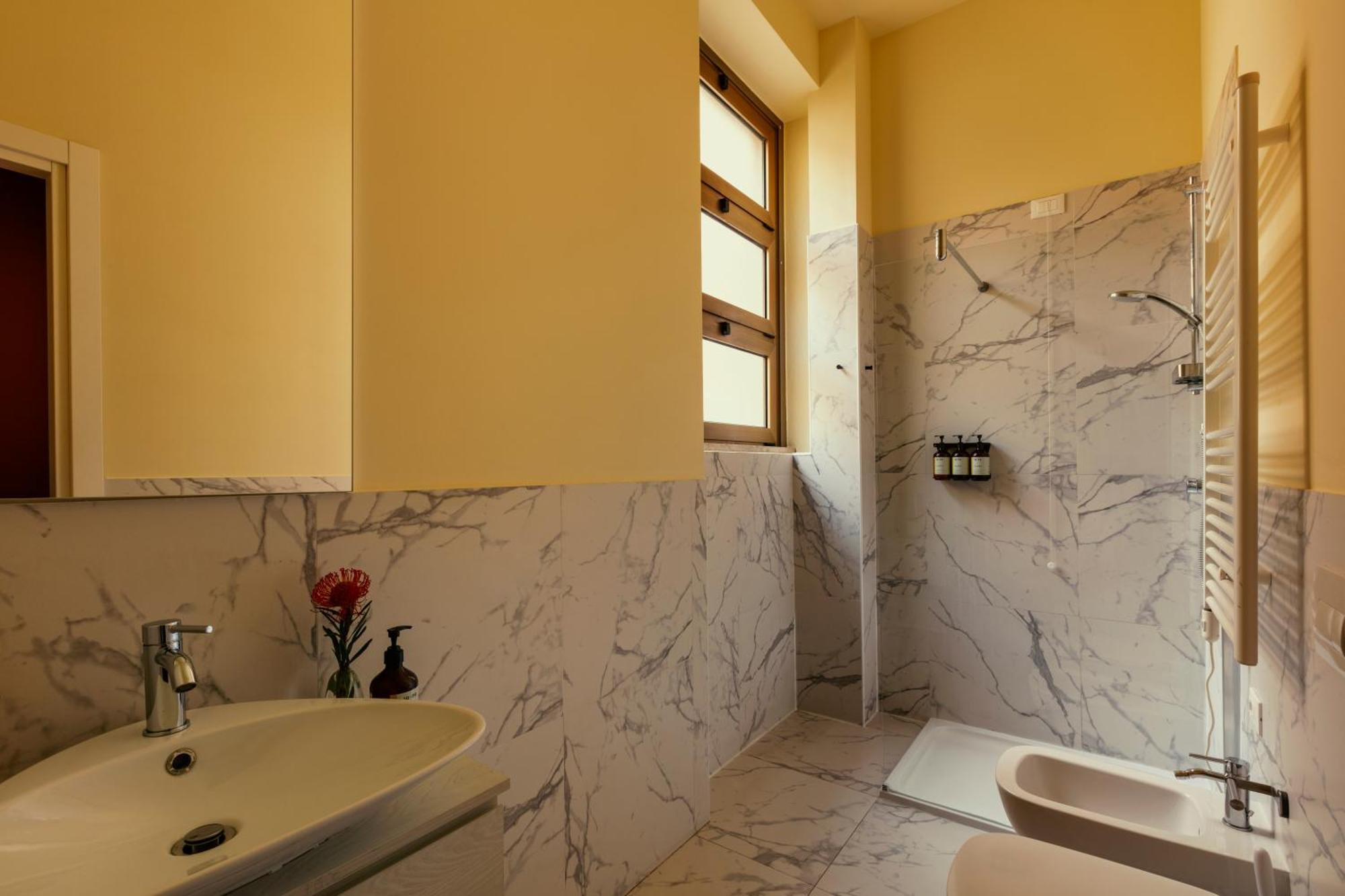 Bob W Ticinese 4* Milan
