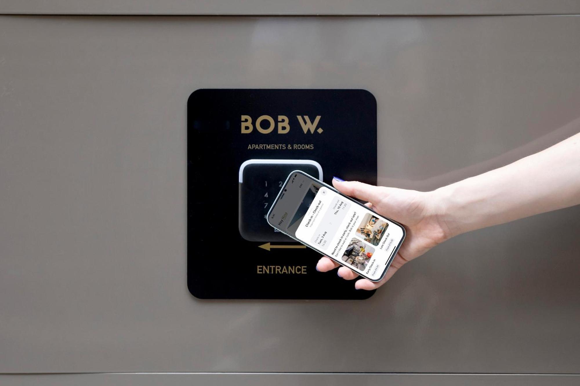 Bob W Ticinese 4* Milan